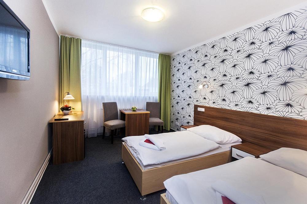 Arkada Hotel Bučovice Exterior foto